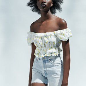 ZARA | WHITE FLORAL CROP TOP WITH CUTWORK EMBROIDERY | LARGE